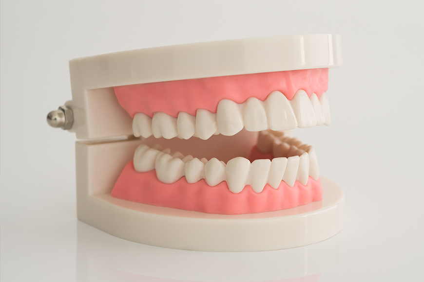 How To Clean Dentures